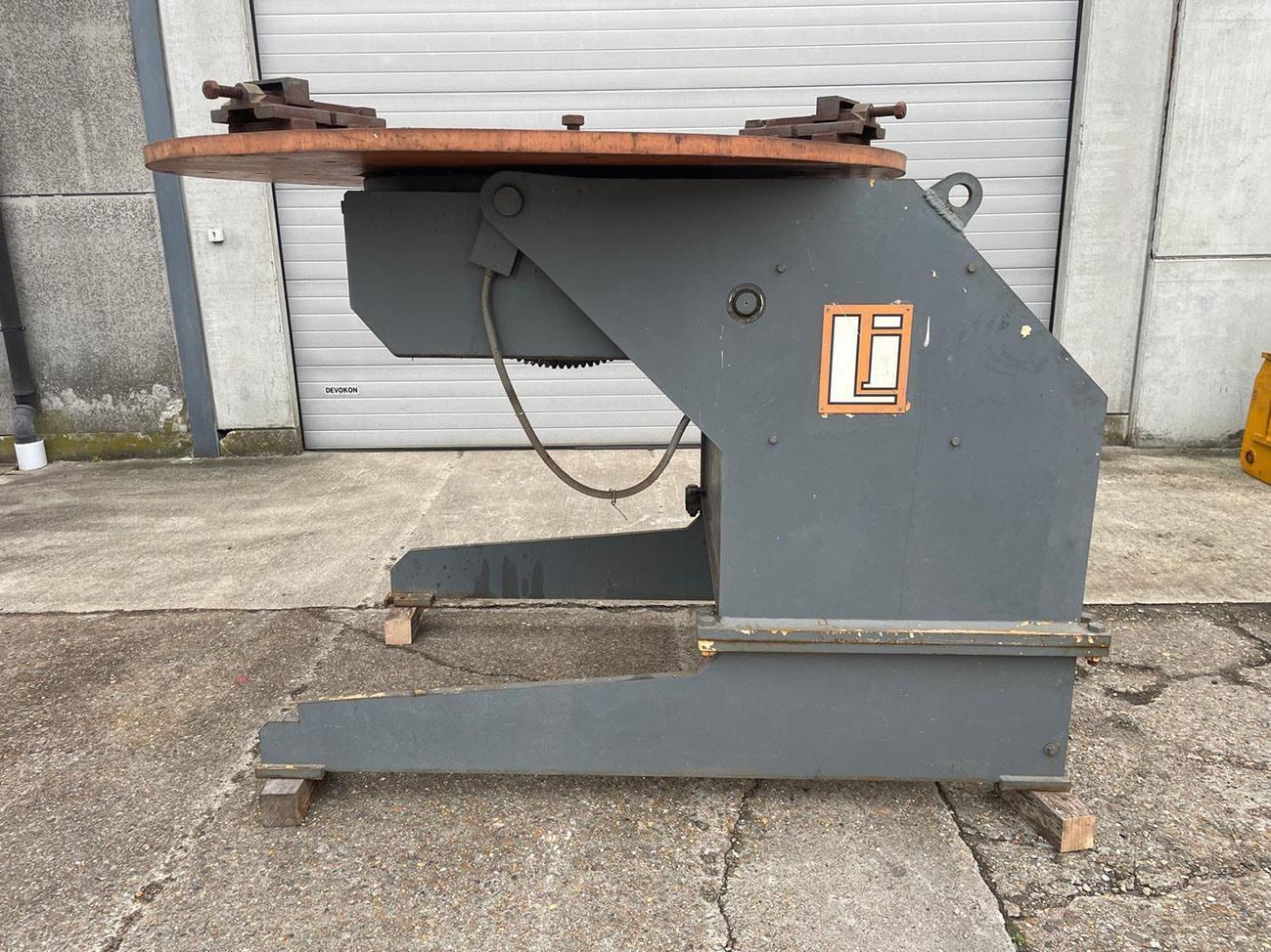 Lambert Jouty 9,5 ton — Turning gears – Positioners – Welding dericks & -pinchtables — photo 1