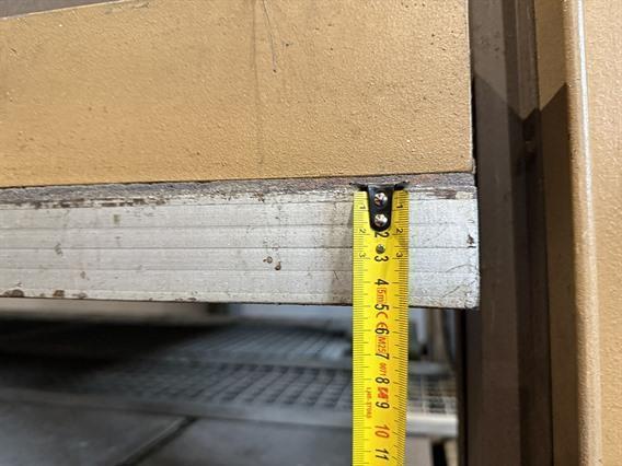 Simimpianti 300 ton heated press down stroke