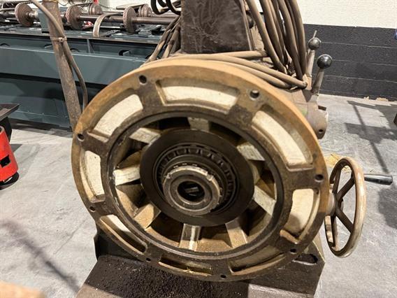 Sanriku YSC-600 tube beveling machine