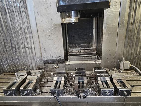 Mazak VTC 200C-II X: 1660 - Y: 510 - Z: 510 mm CNC