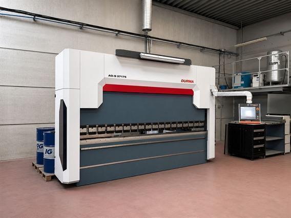 Durma AD-S 175 ton x 3700 mm CNC