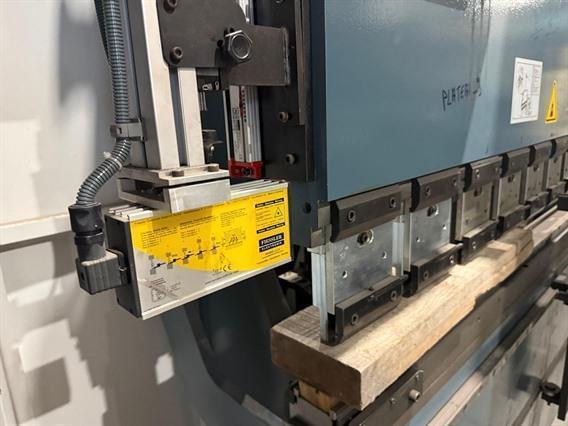 Durma AD-S 175 ton x 3700 mm CNC