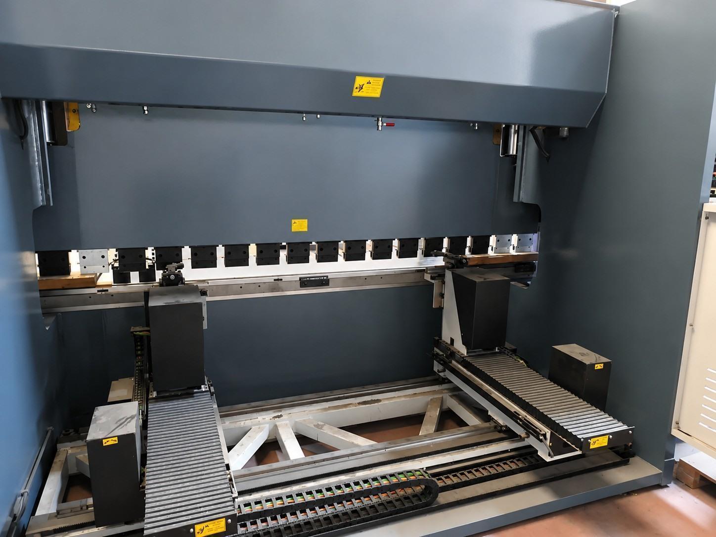 Durma AD-S 175 ton x 3700 mm CNC — Hydraulic press brakes — photo 3