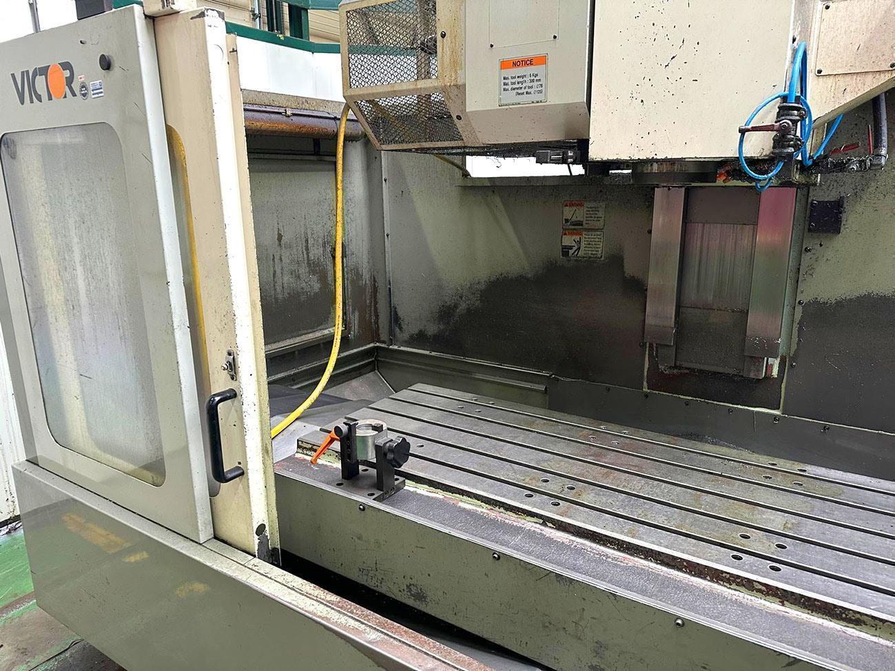 Victor X: 1050 – Y: 560 – Z: 560 mm CNC — Bed milling machine with moving column & CNC — photo 2