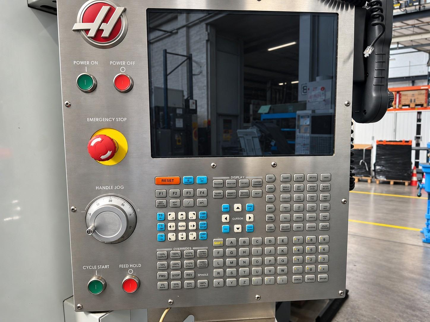 Haas ST40 Ø 762 x 1118 mm CNC — CNC lathes — photo 5