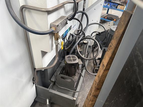 Haas UMC 750 X: 762 - Y: 508 - Z: 508 mm CNC