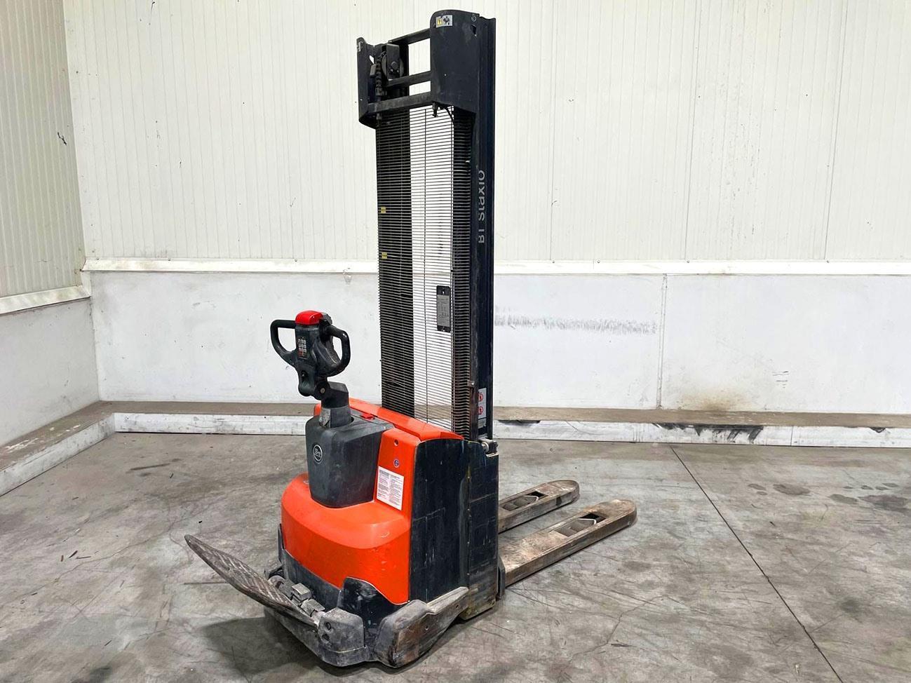 Toyota BT STAXIO SWE140 — Vehicles (lift trucks – loading – cleaning etc) — photo 1