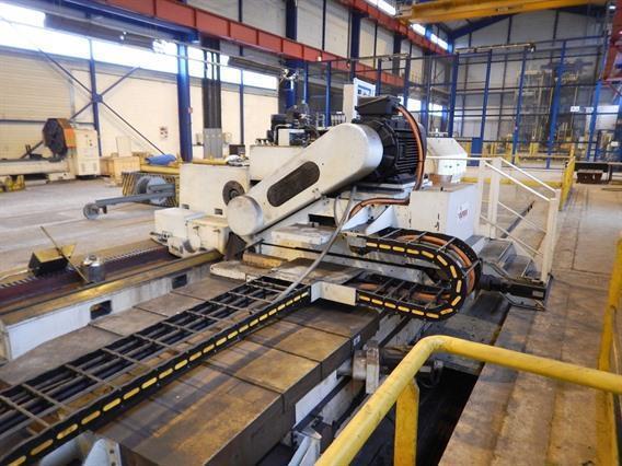 Cincinatti Ø 1100 x 7100 mm CNC rollgrinder
