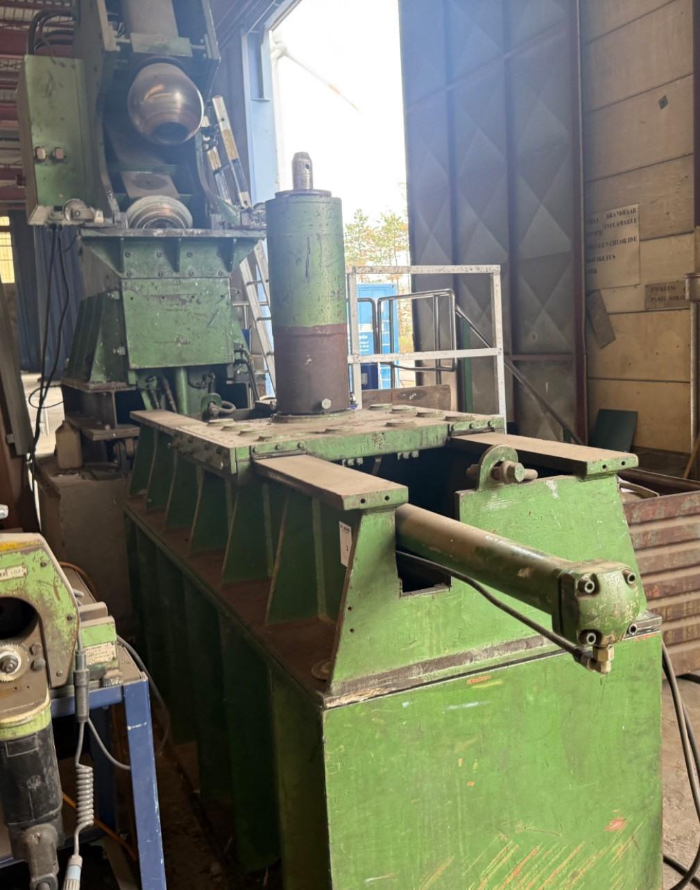 Schleifenbaum Schleiffstein 3012/300 Flanging  / Bördelrollen — Flanging presses — photo 8