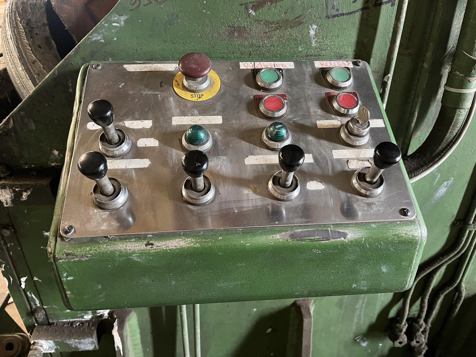Schleifenbaum Schleiffstein 3012/300 Flanging  / Bördelrollen — Flanging presses — photo 9
