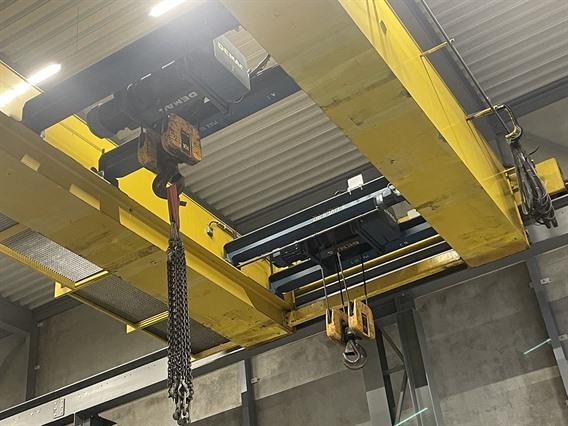 Demag 16 + 16 ton x 22 000 mm