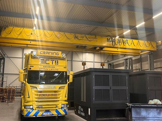 Demag 16 + 16 ton x 22 000 mm