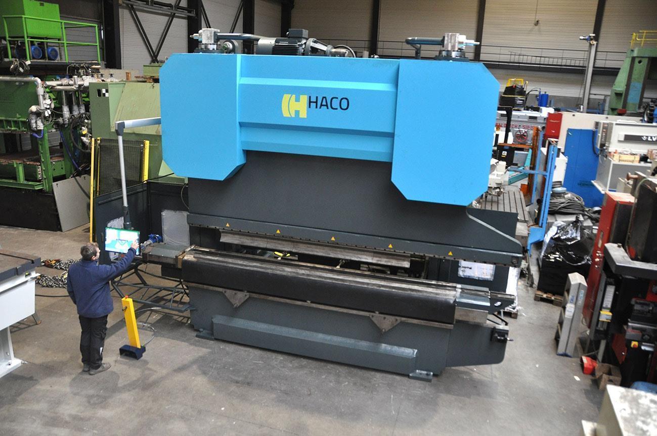 Haco 500 ton x 4100 mm CNC heavy duty — Hydraulic press brakes — photo 3