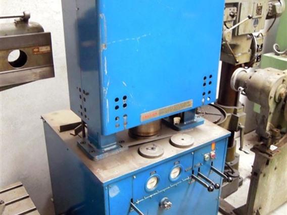 ExtrudeHone Abrasive flow machining