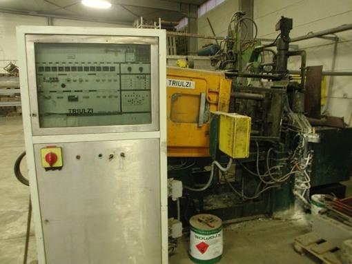 Used Plastic injection molding & Induction furnaces, Triulzi ...