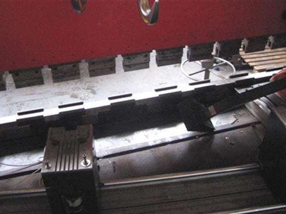Amada ITS 2/80/25