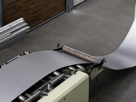 Jensen Sandwich panel line for sectional gates