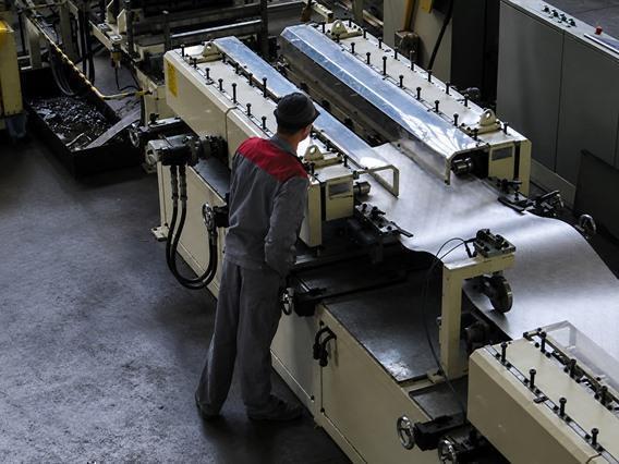 Jensen Sandwich panel line for sectional gates
