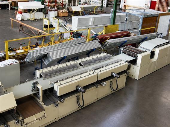 Jensen Sandwich panel line for sectional gates