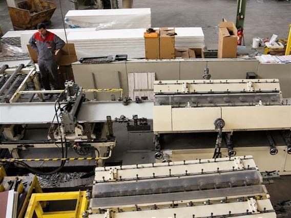 Jensen Sandwich panel line for sectional gates