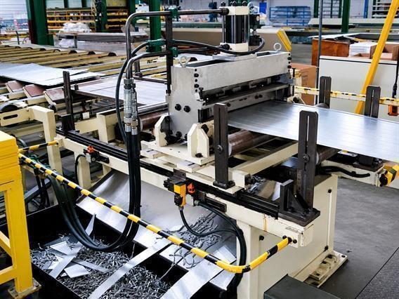 Jensen Sandwich panel line for sectional gates