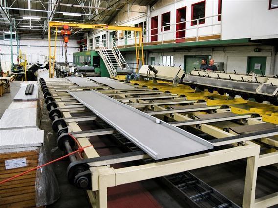 Jensen Sandwich panel line for sectional gates