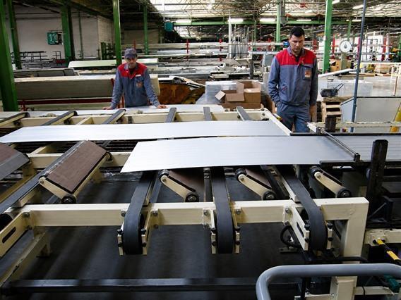 Jensen Sandwich panel line for sectional gates