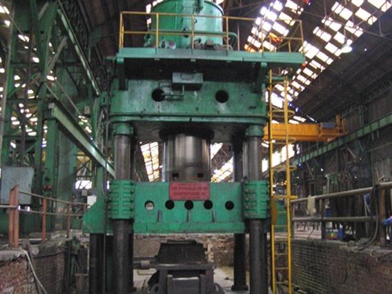 Hydraulic Press 2500 T