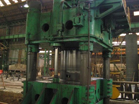 Hydraulic Press 2500 T