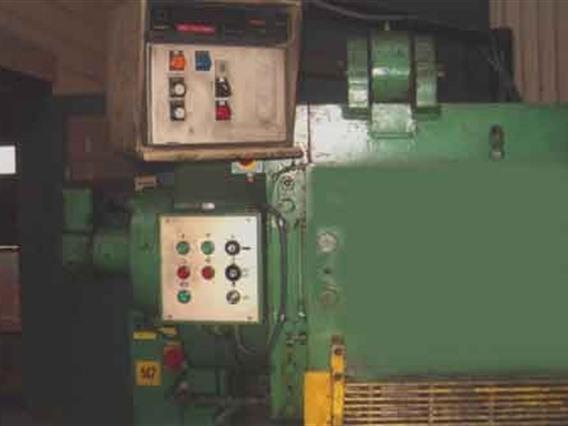 WMW 2500x10
