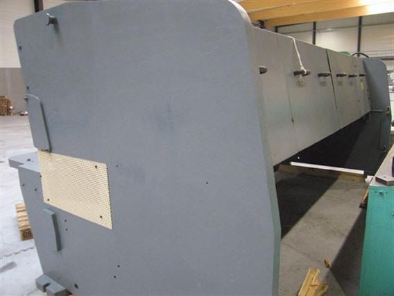 Amada Promecam 4010 