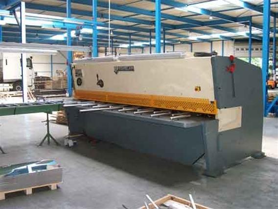 Amada Promecam 4010 
