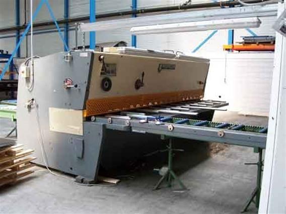 Amada Promecam 4010 