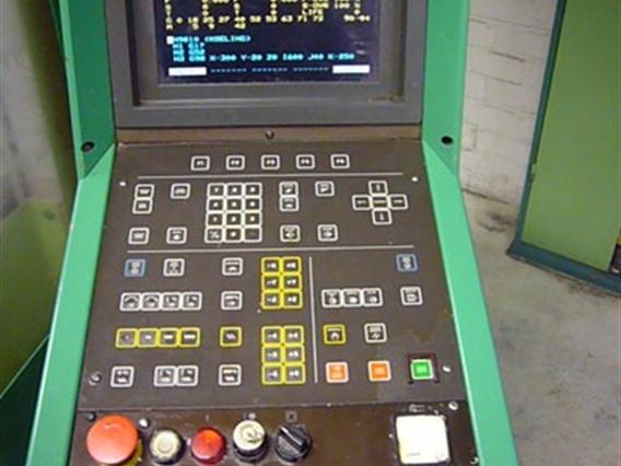 Maho MH800E2 CNC