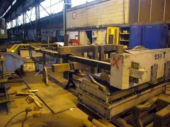 Innerpak 250Ton x 6000mm