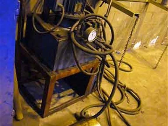 Innerpak 250Ton x 6000mm