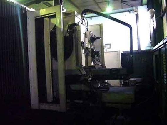 Huron High Precision EXC 30 (5 axes simultaneous)