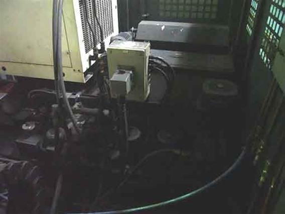 Huron High Precision EXC 30 (5 axes simultaneous)