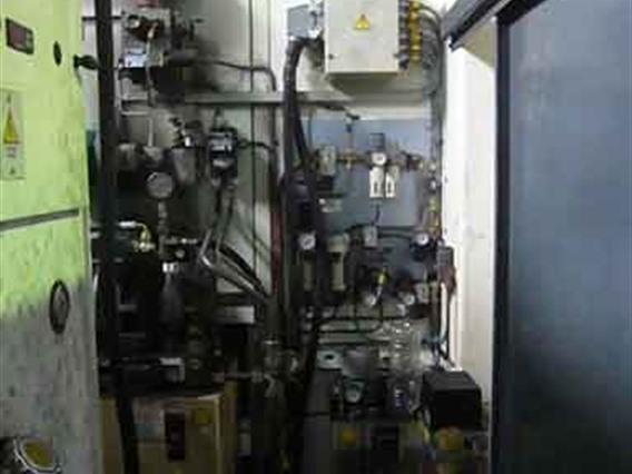 Huron High Precision EXC 30 (5 axes simultaneous)