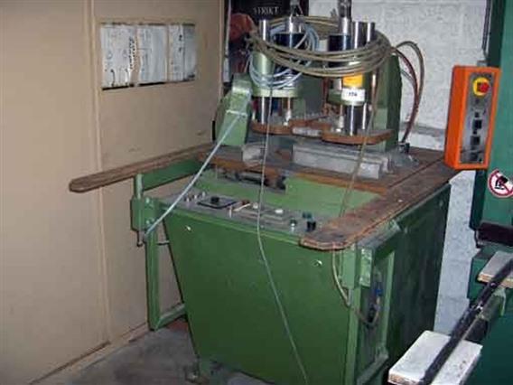 Urban AKS 3610