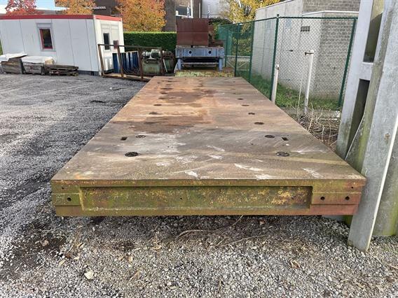Table 8000 x 3000 x 400 mm