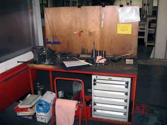Huron High Precision EXN 30 (6 axis CNC)