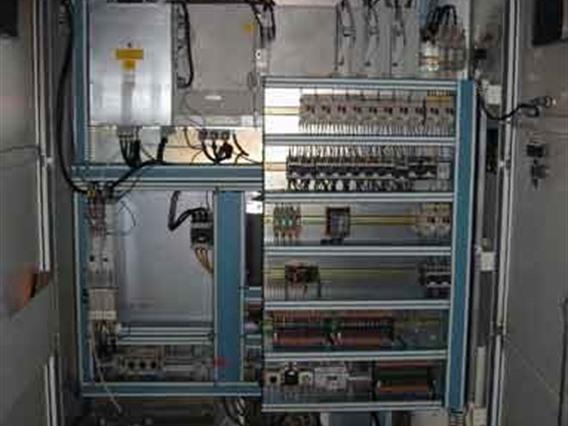 Huron High Precision EXN 30 (6 axis CNC)