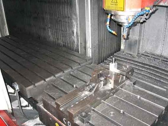 Huron High Precision EXN 30 (6 axis CNC)