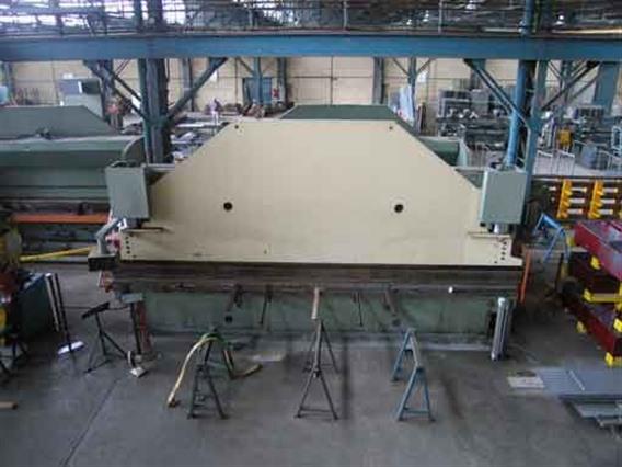 Jean Perrot 300T x 7000mm CNC