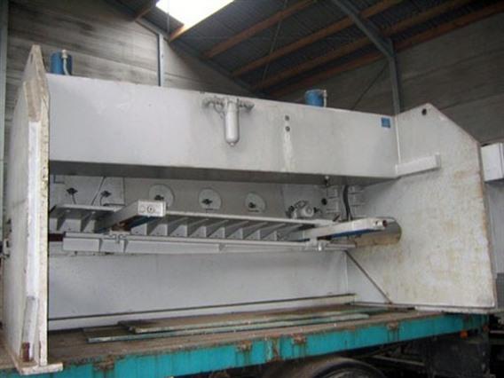 LVD MVCS 3000 x 8