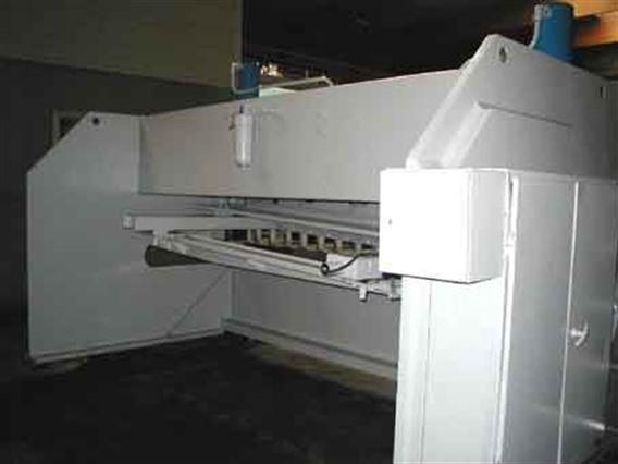 LVD MVCS 3000 x 8