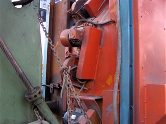 Sisson Leyman Sandblasting machine