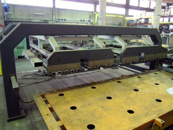 LVD Omega 30 Ton CNC