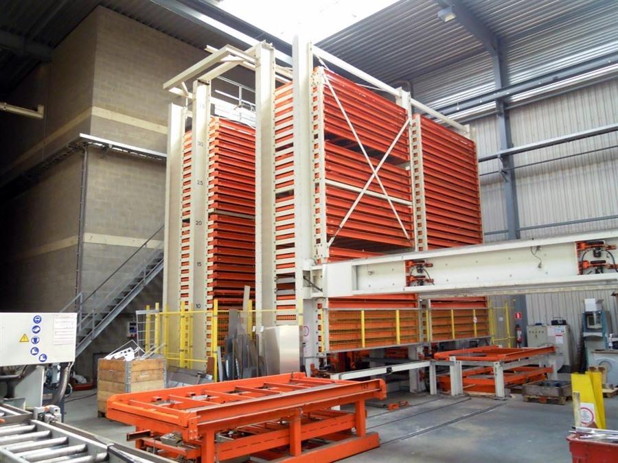 Used Storage & retrievel systems / Containers, ZM - Profile stacking ...